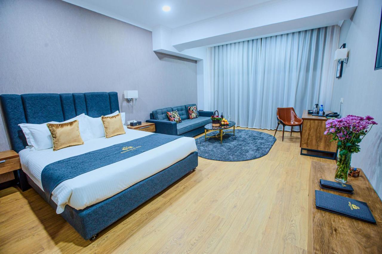 Krokus Plaza طشقند المظهر الخارجي الصورة